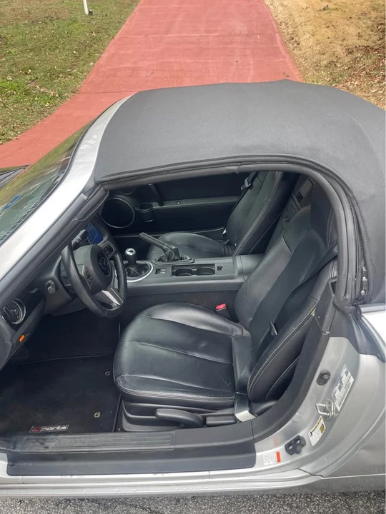 2008 Mazda NC MX-5 Miata - Image 5 of 10