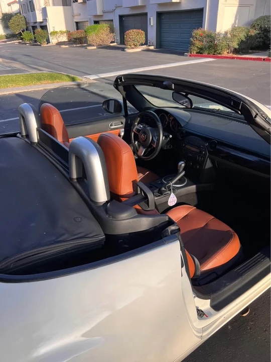 2008 Mazda NC MX-5 Miata - Image 12 of 13