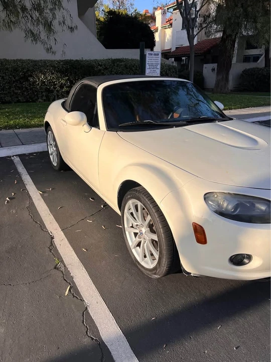 2008 Mazda NC MX-5 Miata - Image 4 of 13