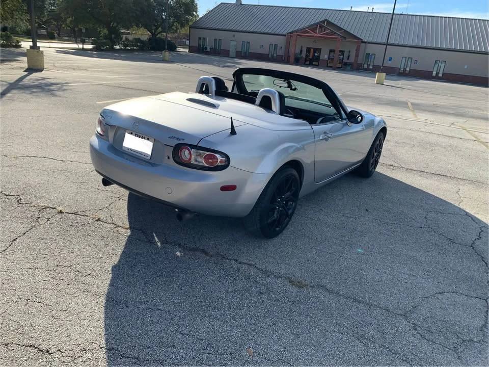 2008 Mazda NC MX-5 Miata - Image 5 of 20