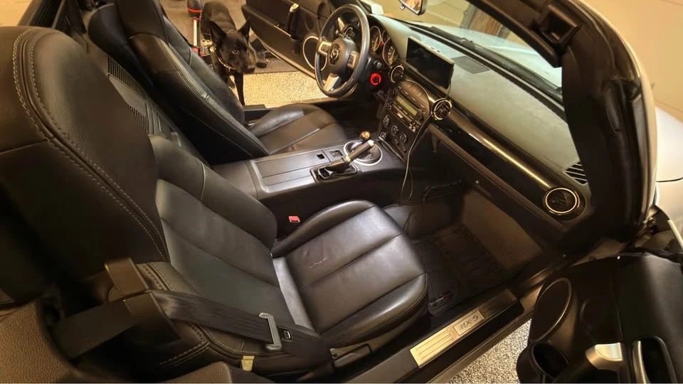 2008 Mazda NC MX-5 Miata - Image 16 of 20