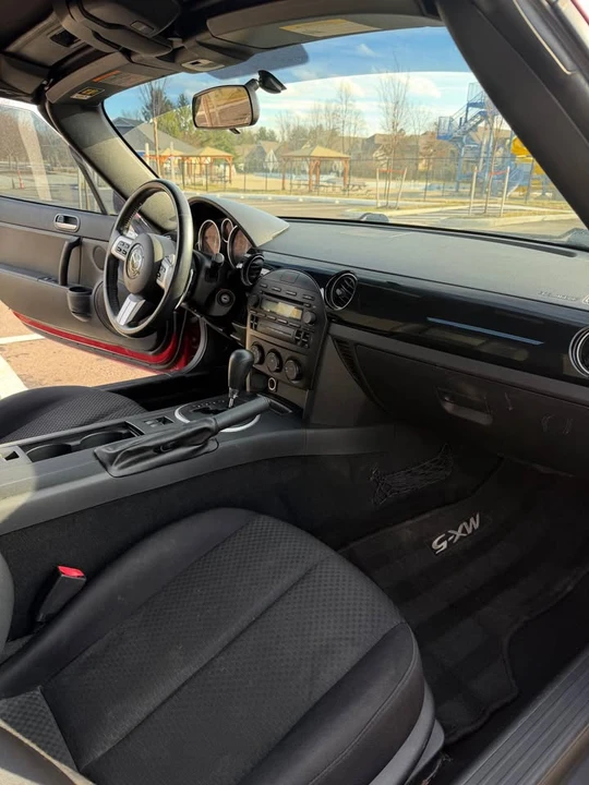 2008 Mazda NC MX-5 Miata - Image 5 of 9