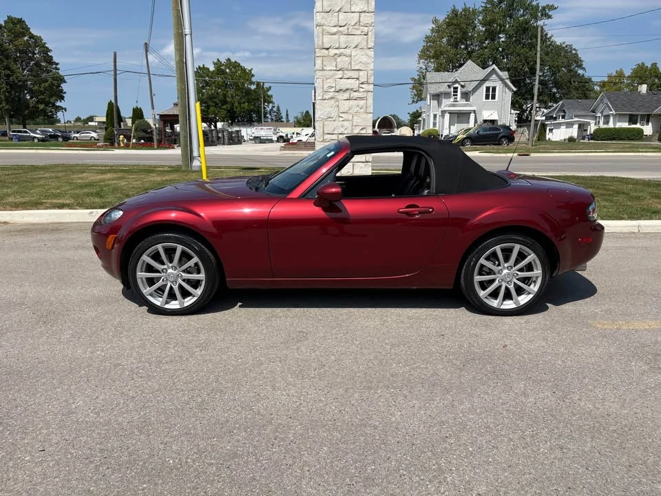 2008 Mazda NC MX-5 Miata - Image 15 of 17