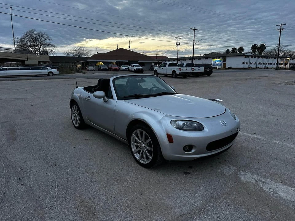 2008 Mazda NC MX-5 Miata - Image 17 of 18
