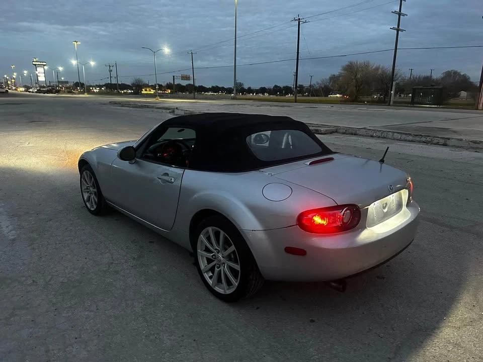 2008 Mazda NC MX-5 Miata - Image 10 of 18
