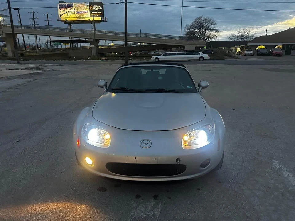 2008 Mazda NC MX-5 Miata - Image 9 of 18