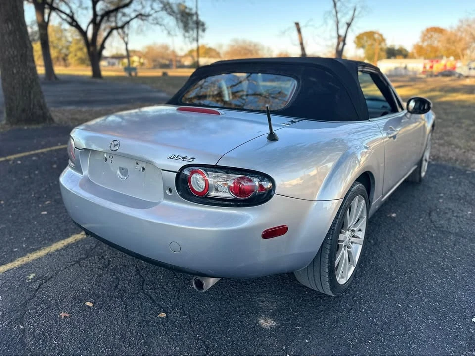 2008 Mazda NC MX-5 Miata - Image 4 of 11