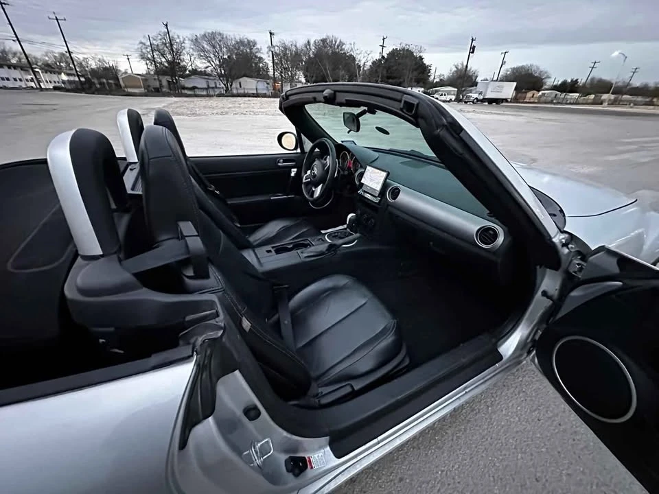 2008 Mazda NC MX-5 Miata - Image 15 of 16