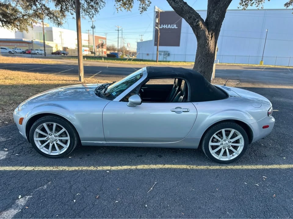 2008 Mazda NC MX-5 Miata - Image 5 of 12