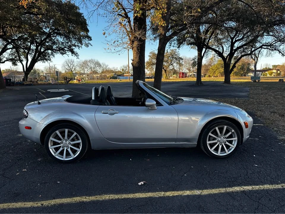 2008 Mazda NC MX-5 Miata - Image 9 of 12