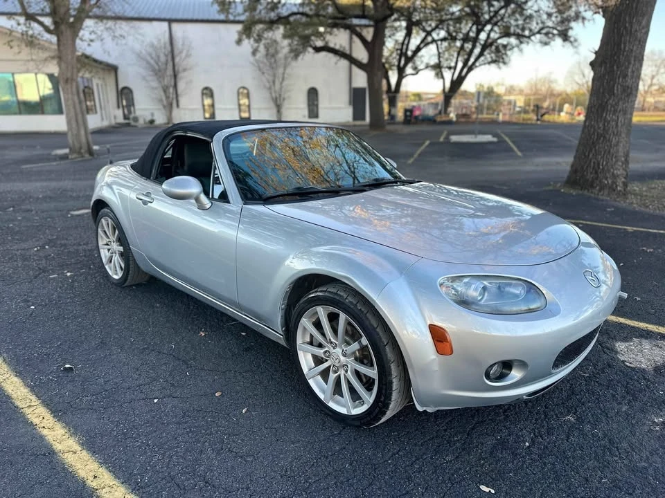 2008 Mazda NC MX-5 Miata - Image 5 of 18