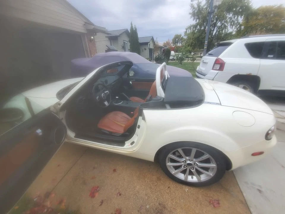 2008 Mazda NC MX-5 Miata - Image 5 of 15