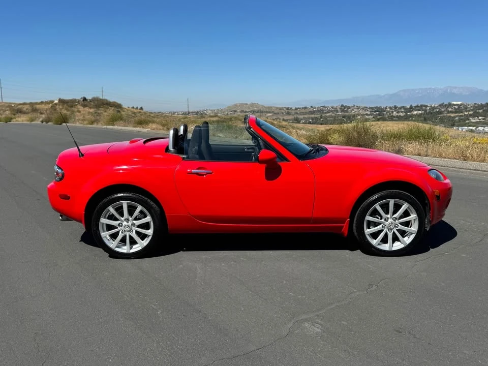 2008 Mazda NC MX-5 Miata - Image 2 of 11