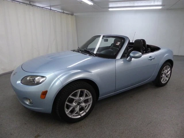 2008 Mazda NC MX-5 Miata - Image 2 of 20