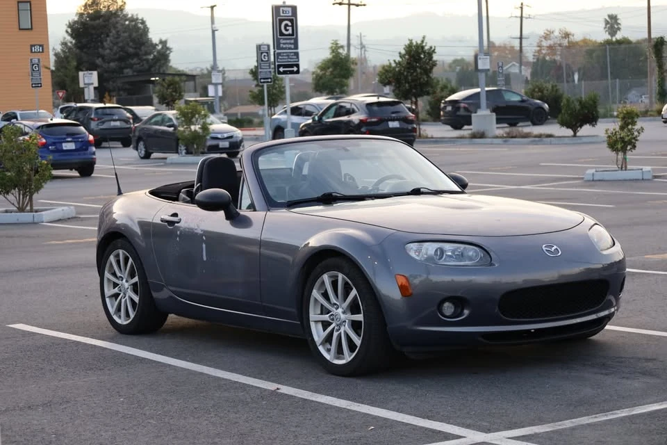 2008 Mazda NC MX-5 Miata - Image 4 of 18