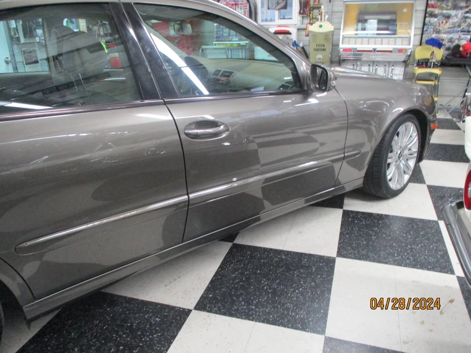 2008 Mercedes-Benz W211 E-Class - Image 2 of 14