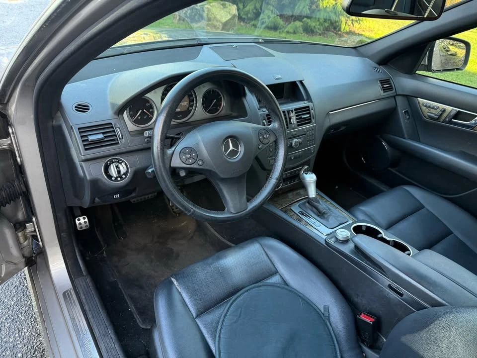 2008 Mercedes-Benz W204 C-Class - Image 10 of 17