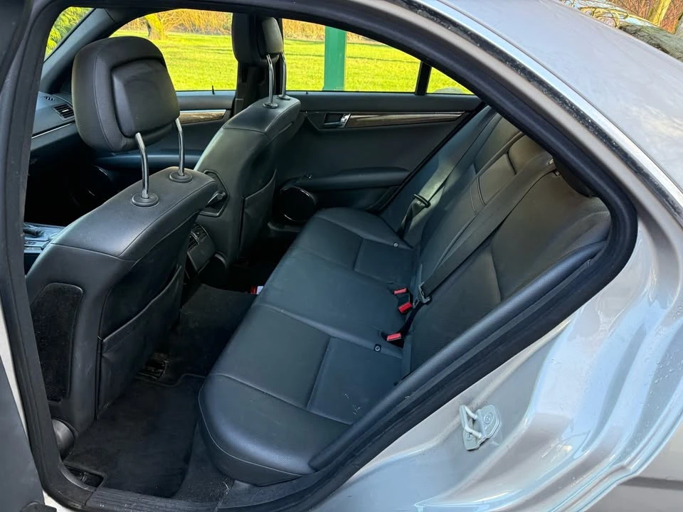 2008 Mercedes-Benz W204 C-Class - Image 12 of 17