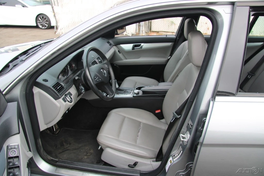 2008 Mercedes-Benz W204 C-Class - Image 15 of 21