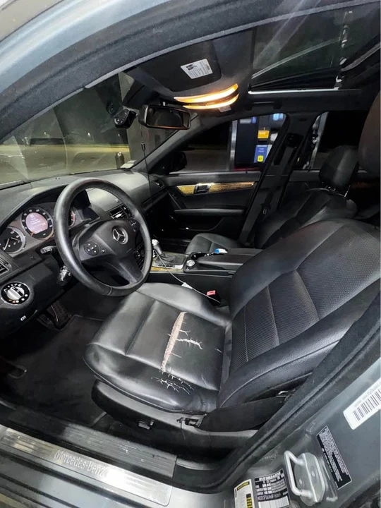 2008 Mercedes-Benz W204 C-Class - Image 11 of 16