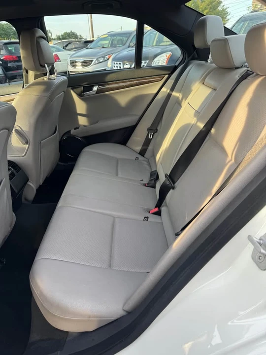 2008 Mercedes-Benz W204 C-Class - Image 13 of 20