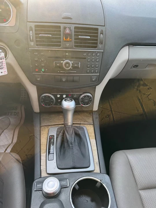 2008 Mercedes-Benz W204 C-Class - Image 10 of 20
