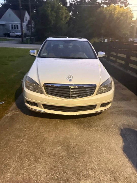 2008 Mercedes-Benz W204 C-Class - Image 2 of 4