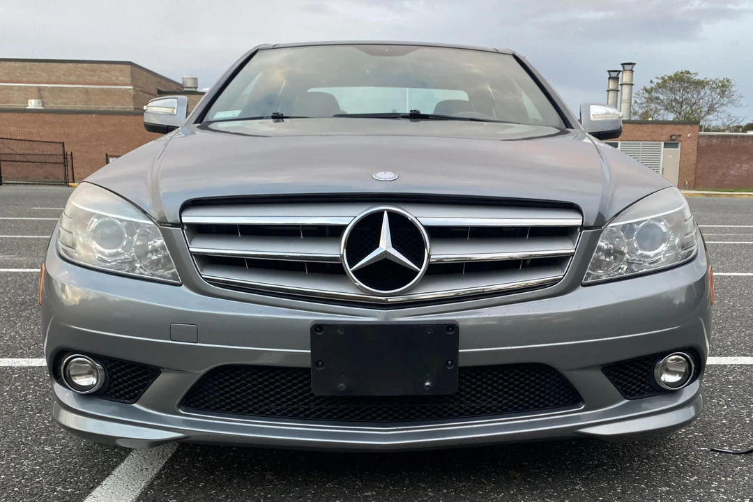 2008 Mercedes-Benz W204 C-Class - Image 2 of 31