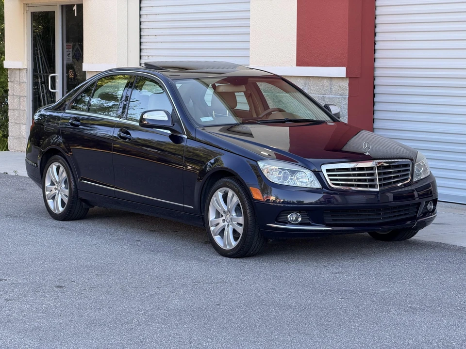 2008 Mercedes-Benz W204 C-Class - Image 15 of 31
