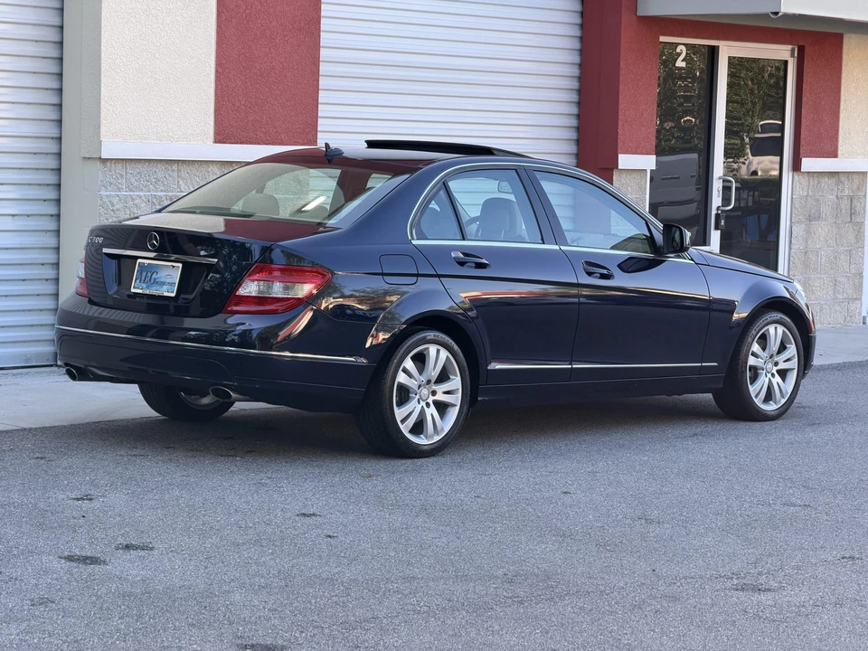2008 Mercedes-Benz W204 C-Class - Image 11 of 31