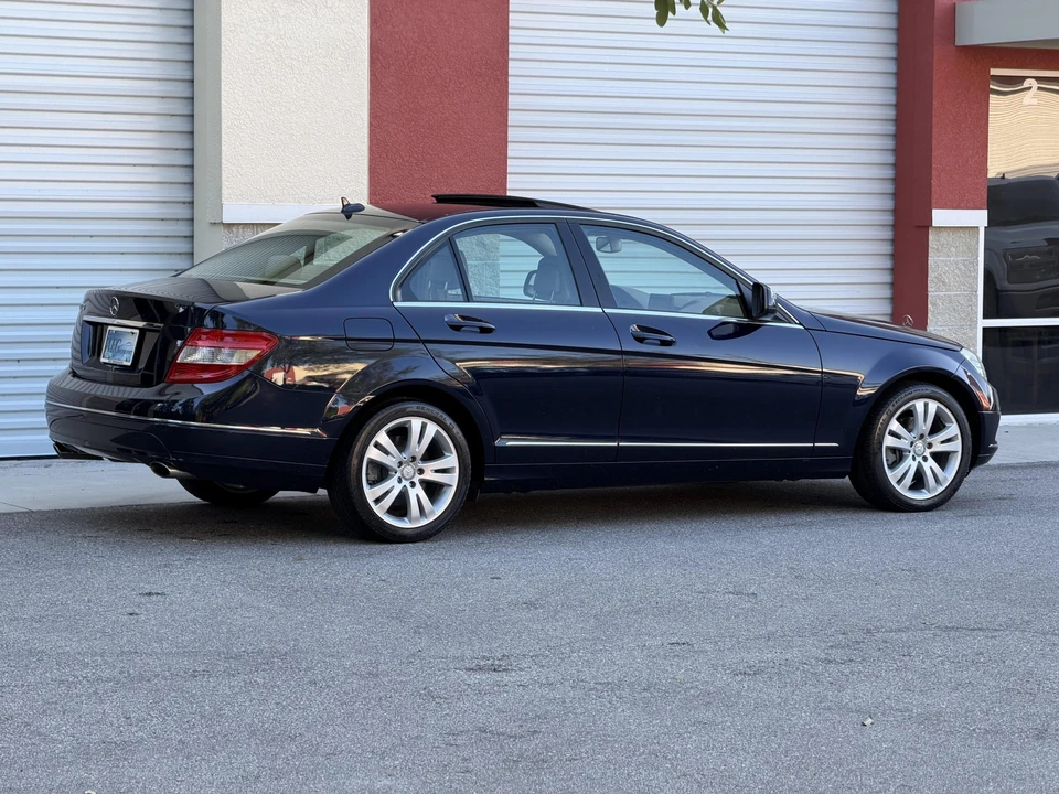 2008 Mercedes-Benz W204 C-Class - Image 12 of 31