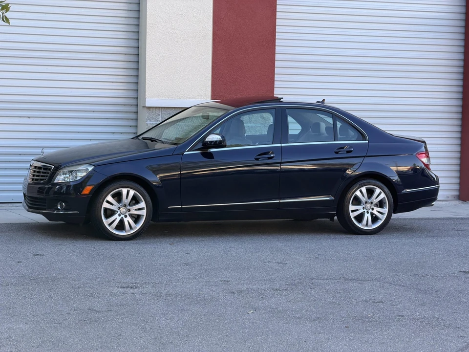 2008 Mercedes-Benz W204 C-Class - Image 4 of 31