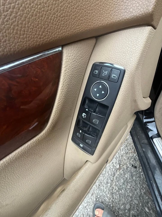 2008 Mercedes-Benz W204 C-Class - Image 11 of 12