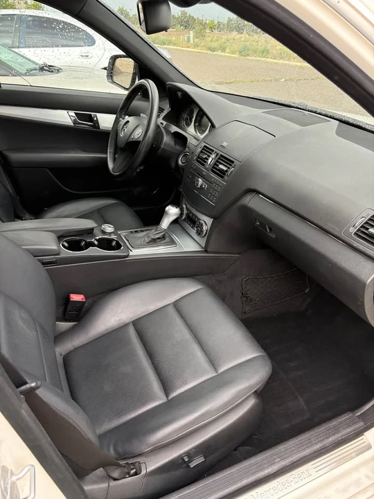 2008 Mercedes-Benz W204 C-Class - Image 7 of 9