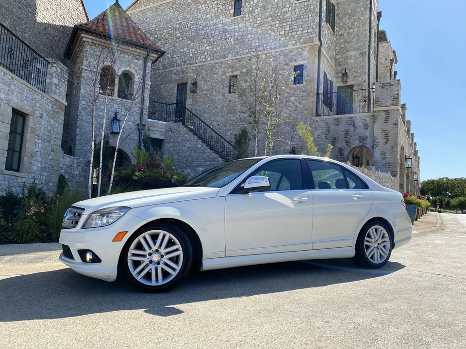 2008 Mercedes-Benz W204 C-Class - Image 14 of 31