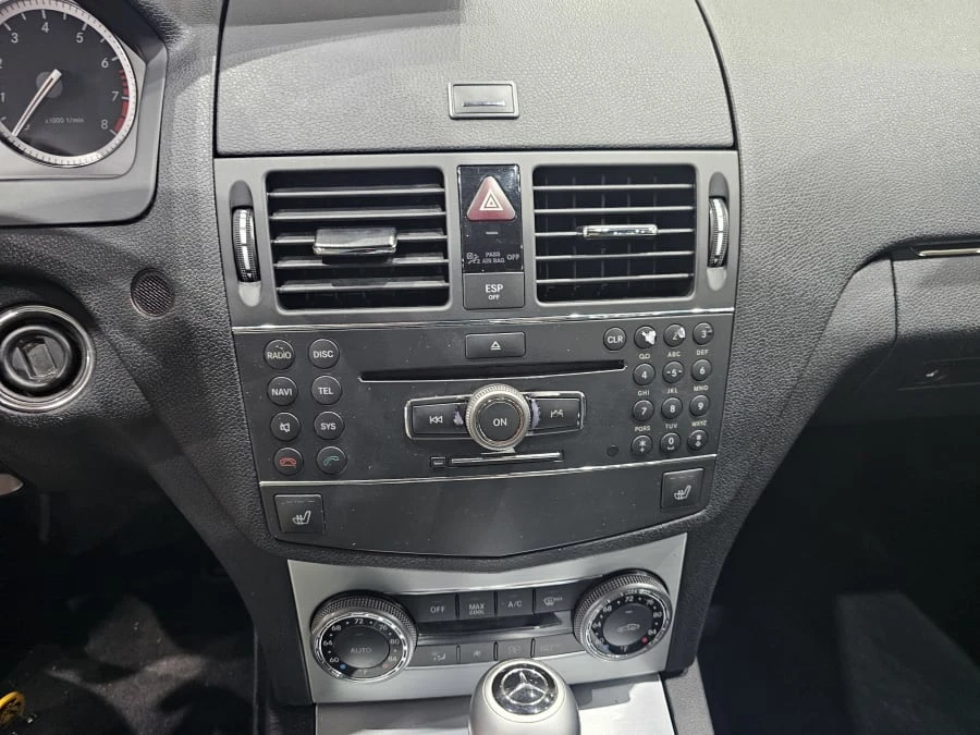 2008 Mercedes-Benz W204 C-Class - Image 11 of 15