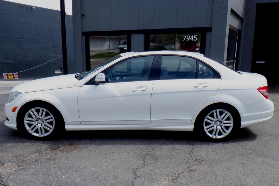2008 Mercedes-Benz W204 C-Class - Image 3 of 16