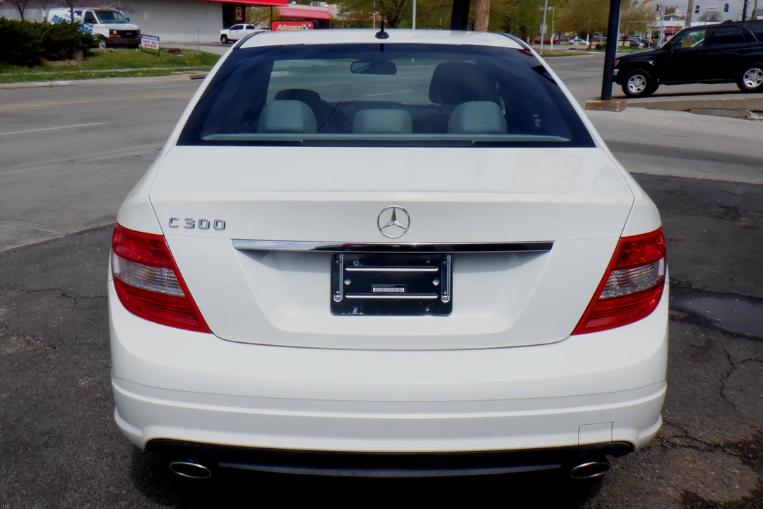 2008 Mercedes-Benz W204 C-Class - Image 5 of 16