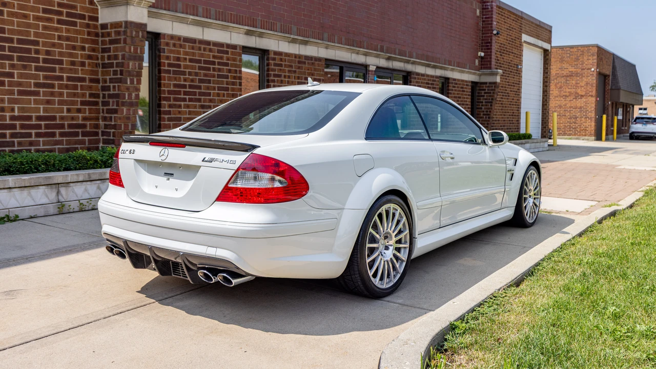 2008 Mercedes-Benz CLK 63 AMG Black Series - Image 6 of 31