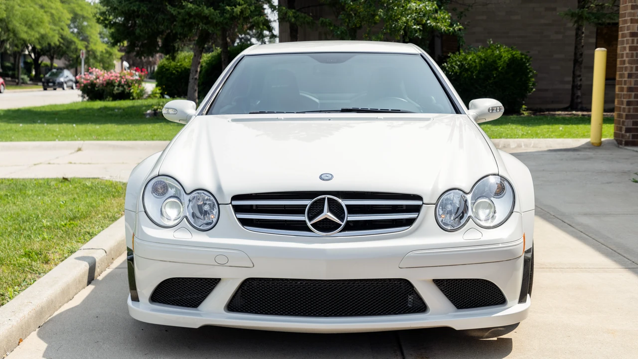 2008 Mercedes-Benz CLK 63 AMG Black Series - Image 11 of 31
