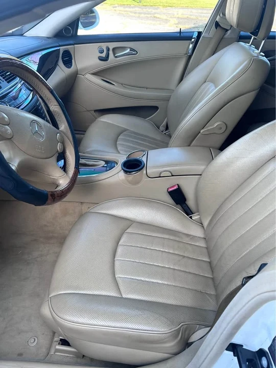 2008 Mercedes-Benz C219 CLS-Class - Image 8 of 11