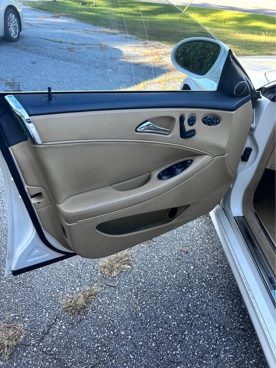 2008 Mercedes-Benz C219 CLS-Class - Image 7 of 11