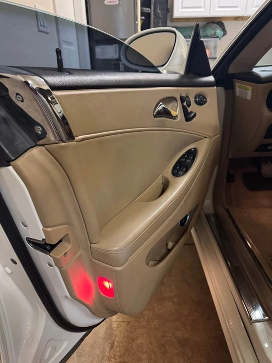 2008 Mercedes-Benz C219 CLS-Class - Image 7 of 10