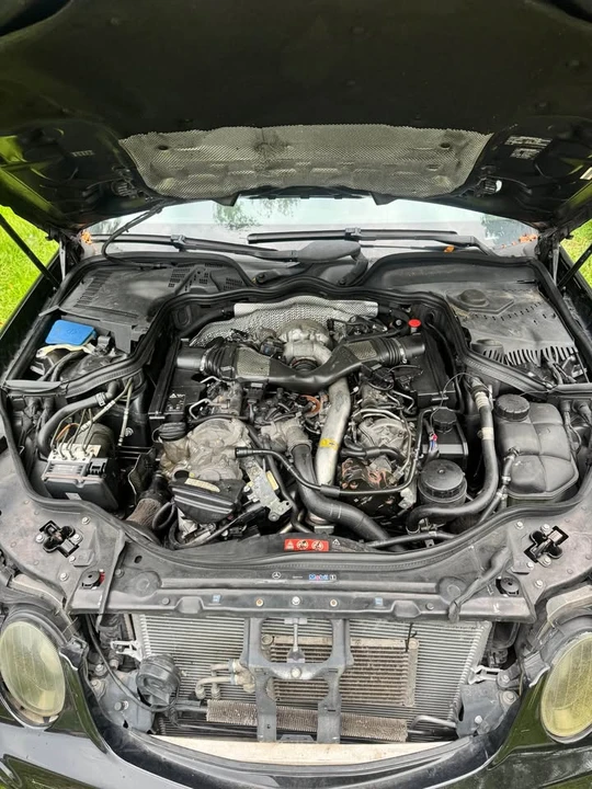 2008 Mercedes-Benz W211 E-Class - Image 11 of 12