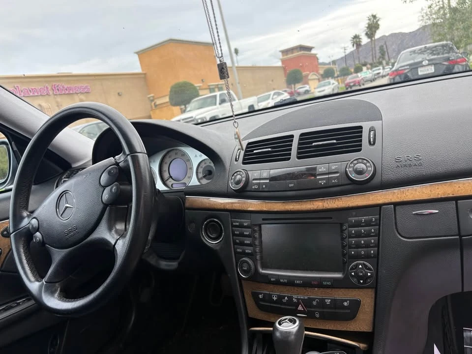 2008 Mercedes-Benz W211 E-Class - Image 9 of 13