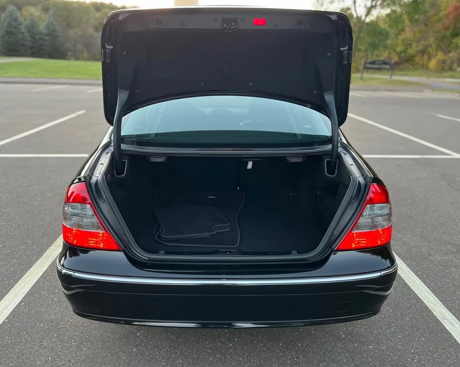 2008 Mercedes-Benz W211 E-Class - Image 14 of 19