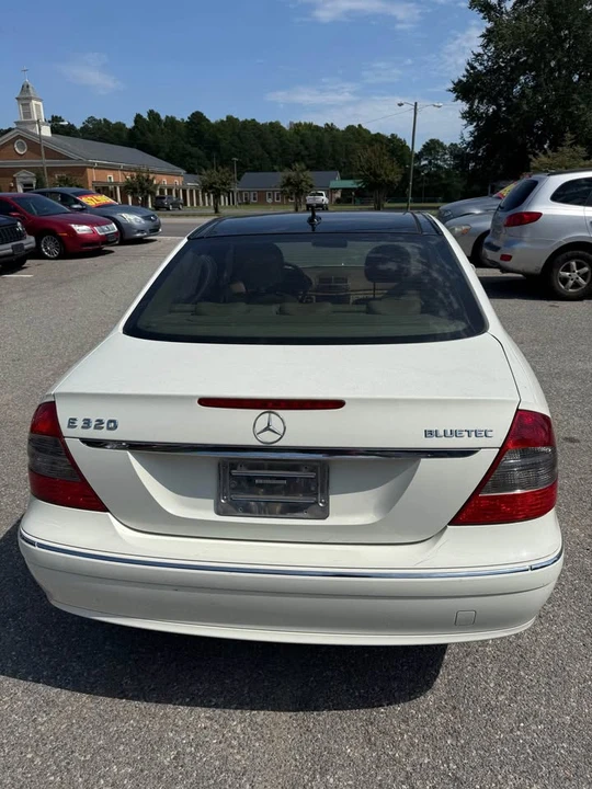 2008 Mercedes-Benz W211 E-Class - Image 2 of 4