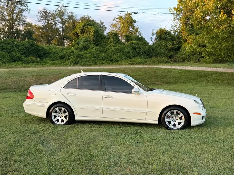 2008 Mercedes-Benz W211 E-Class - Image 2 of 14