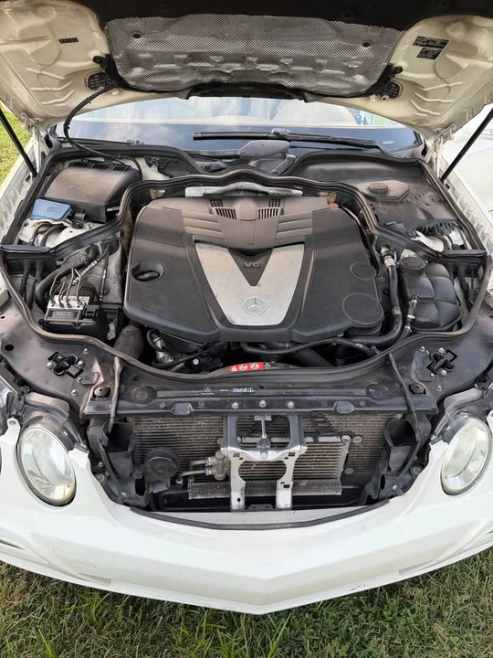 2008 Mercedes-Benz W211 E-Class - Image 12 of 14