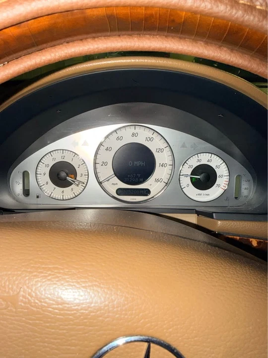 2008 Mercedes-Benz - Image 10 of 11